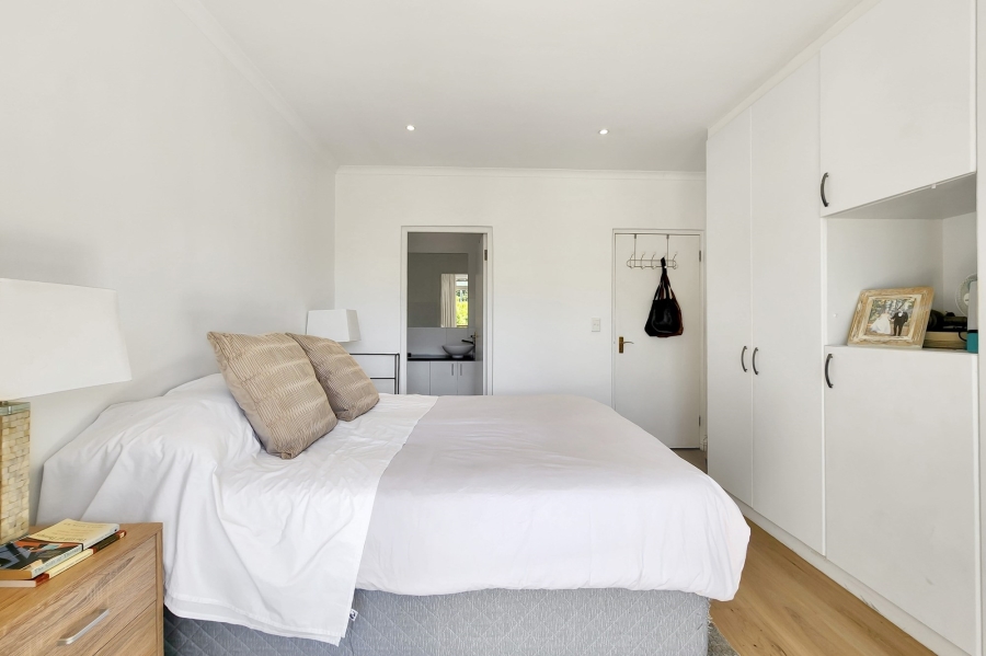 2 Bedroom Property for Sale in Newlands Western Cape